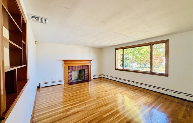 30 GARDNER ST