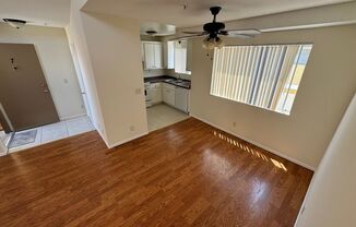 2 beds, 2 baths, 973 sqft, $2,500, Unit 04