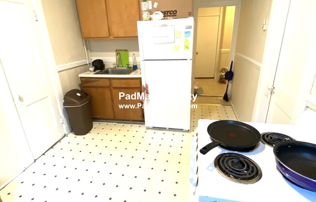 895 HUNTINGTON AVE
