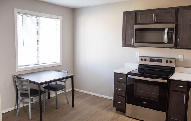 1 bed, 1 bath, 450 sqft, $1,180