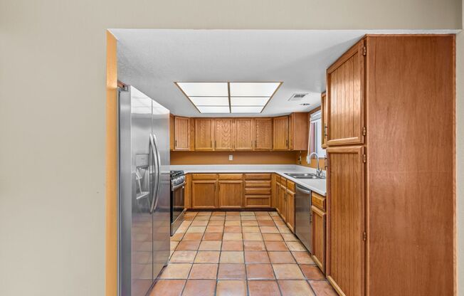 3 beds, 2 baths, $2,790