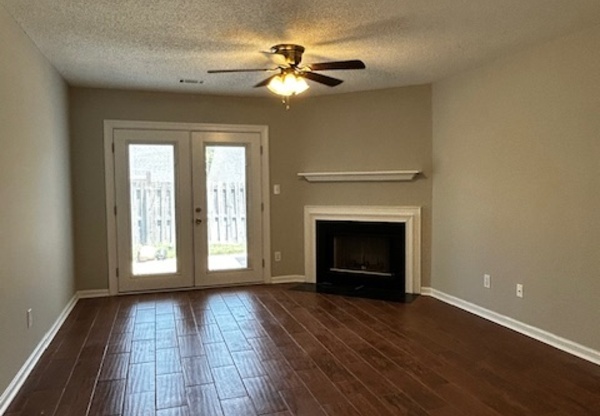 51 HERITAGE VLG LN