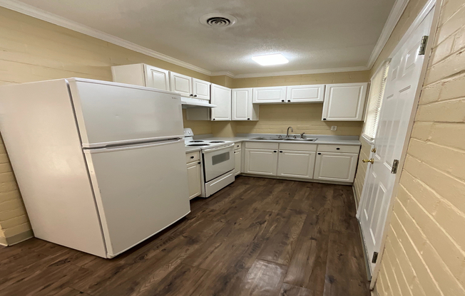 Cottage- Kitchen