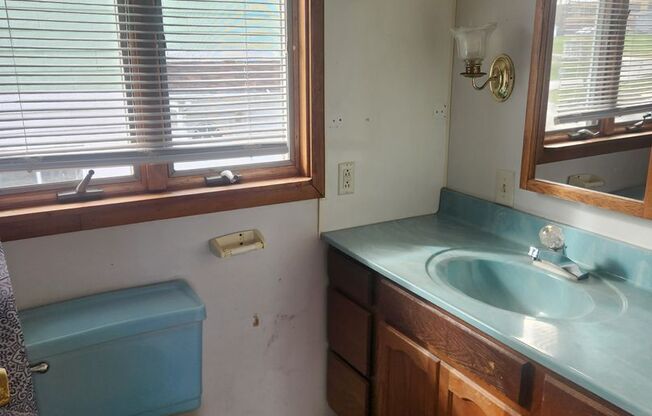 Studio, 1 bath, 500 sqft, $545, Unit #4