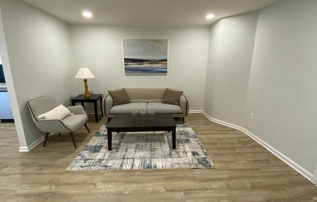 1 bed, 1 bath, 600 sqft, $1,550, Unit C - 35
