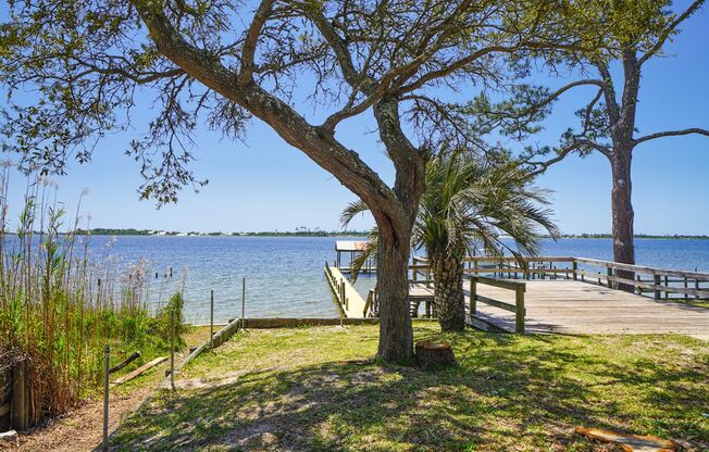 Long-Term Renovated Waterfront Home!