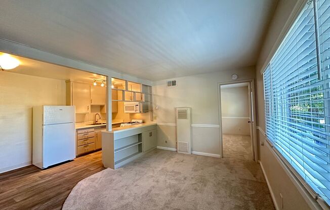 1 bed, 1 bath, $1,575, Unit 07