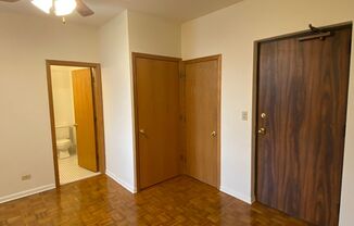 Studio, 1 bath, 300 sqft, $1,365, Unit 620-310