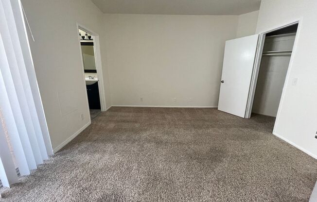 2 beds, 2 baths, 1,140 sqft, $2,562, Unit 109