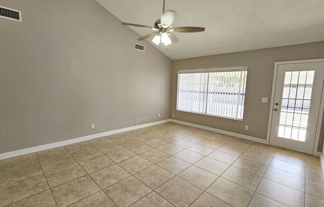 $500 off First Months Rent! Newly Renovated 4 Bedroom 2 Bathroom in Glendale!