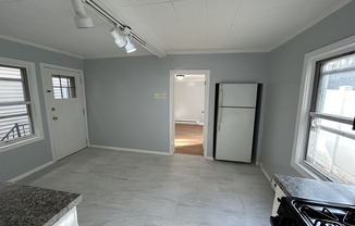 2 beds, 1 bath, 1,200 sqft, $2,600, Unit 01