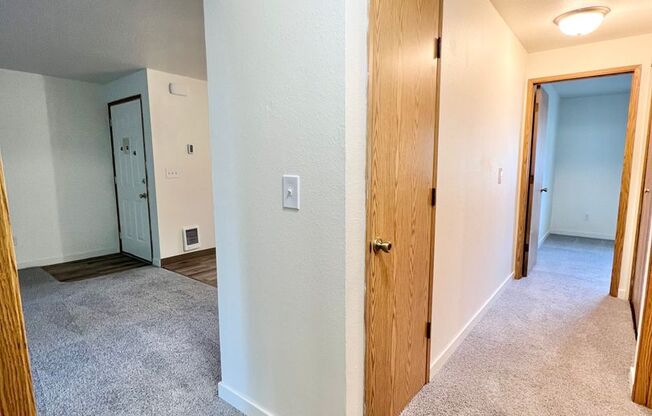 2 beds, 2 baths, 1,000 sqft, $1,675, Unit K-06