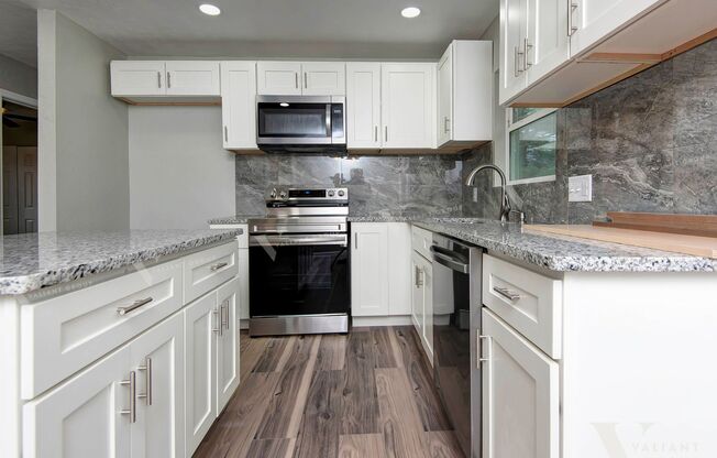 Spacious 4-Bedroom, 3-Bath Home for Rent in the Heart of Nixa!