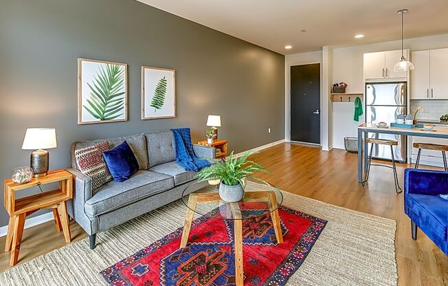 2 beds, 1 bath, 1,034 sqft, $1,900, Unit 505