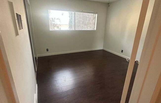 1 bed, 1 bath, $1,950, Unit 09