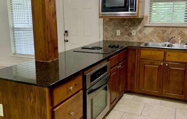 2BD/2BA Condo for Lease on Park Blvd. Close to LSU campus!