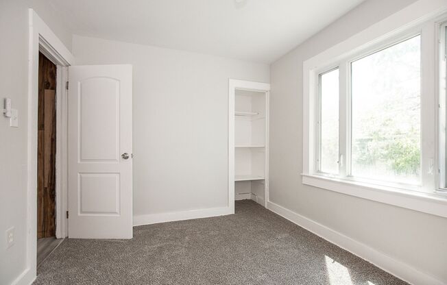 3408 E 140 ST