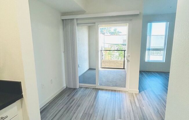 Studio, 1 bath, 620 sqft, $2,050, Unit 406