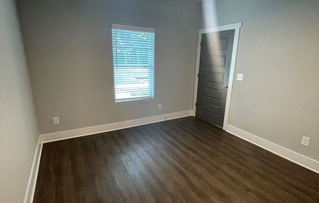 3 beds, 3.5 baths, 1,568 sqft, $2,385, Unit Unit 202