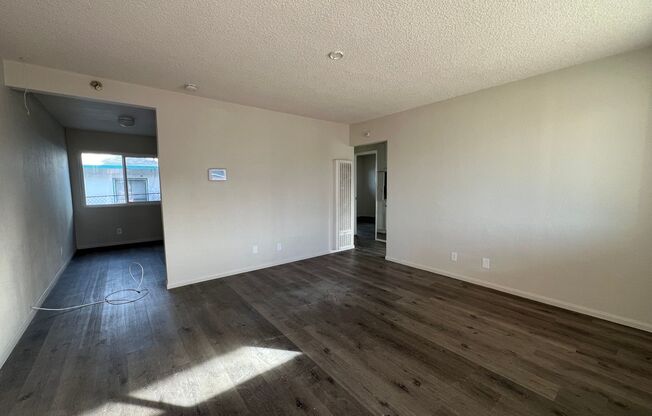 2 beds, 1 bath, $1,100, Unit 1