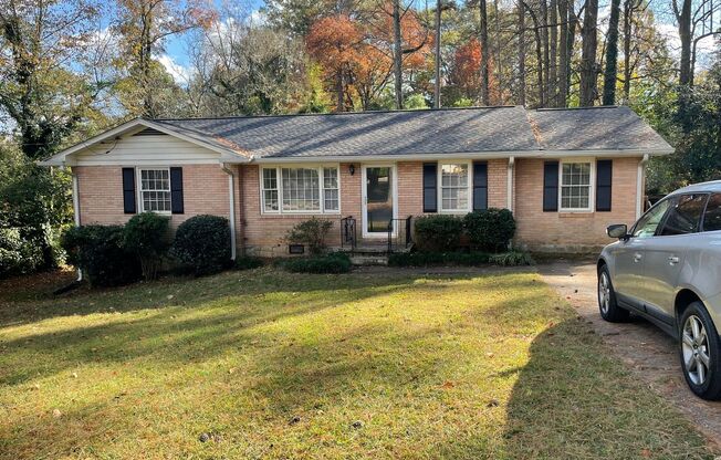 Adorable Brick Ranch in Medlock Park & Fernbank Elementary School District