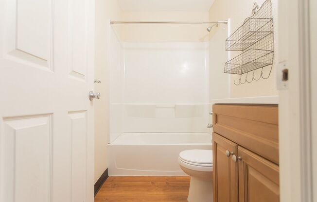 2 beds, 1 bath, 690 sqft, $2,800, Unit 209