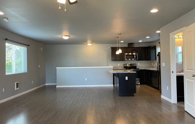 1430 1432 DEKALB ST