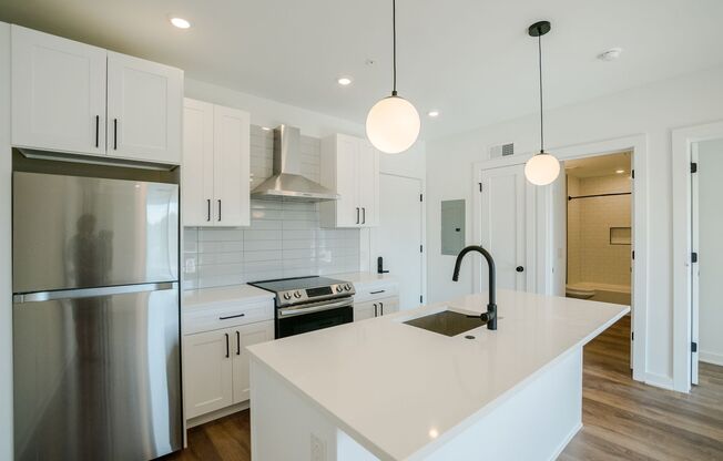 1 bed, 1 bath, 675 sqft, $1,425, Unit 405