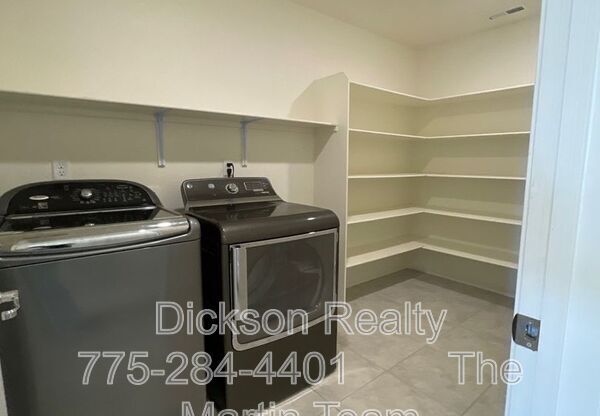 8952 WOLF RIV DR