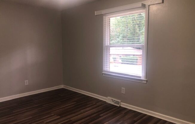 2 beds, 1 bath, $1,499