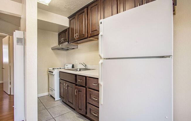 1 bed, 1 bath, $1,950, Unit Santa Clara Ave 1804 - H