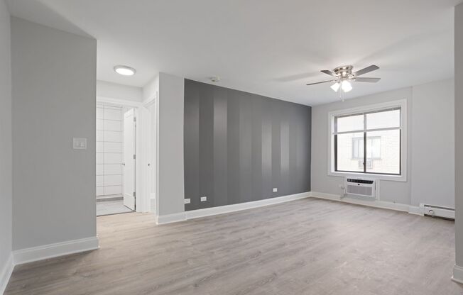 2 beds, 1 bath, 589 sqft, $2,100, Unit 439