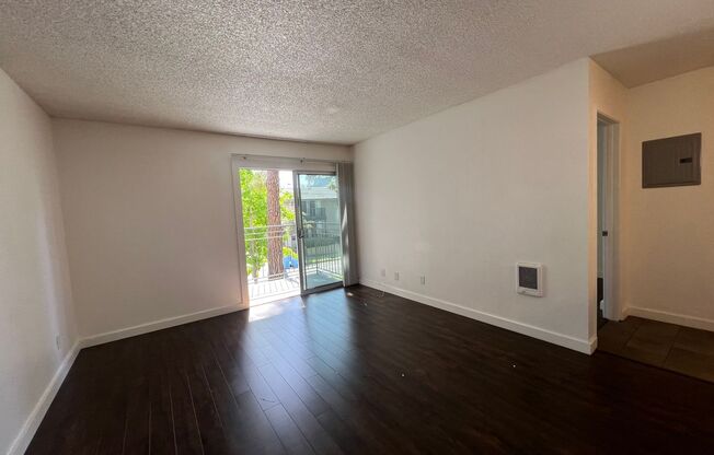 1 bed, 1 bath, 550 sqft, $2,495, Unit 206