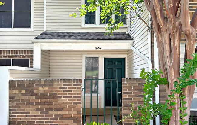 2-Bed, 2-Bath Townhome with Flexible Floorplan & Private Patio!