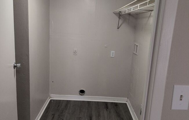 2 beds, 2 baths, 1,200 sqft, $1,350, Unit 8