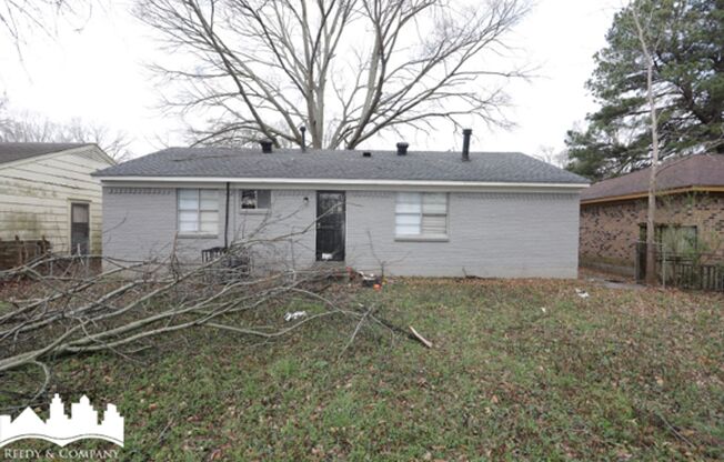 Welcome to 4700 Royal Ridge Dr!