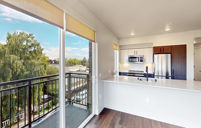 Capitol Hilltop Apartments