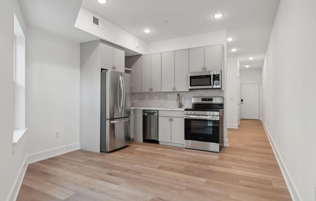 367 W Hortter St