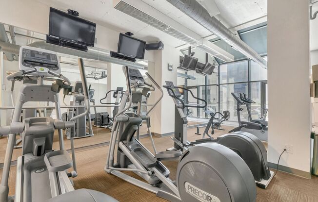 3 beds, 2 baths, $4,340, Unit Unit 1402