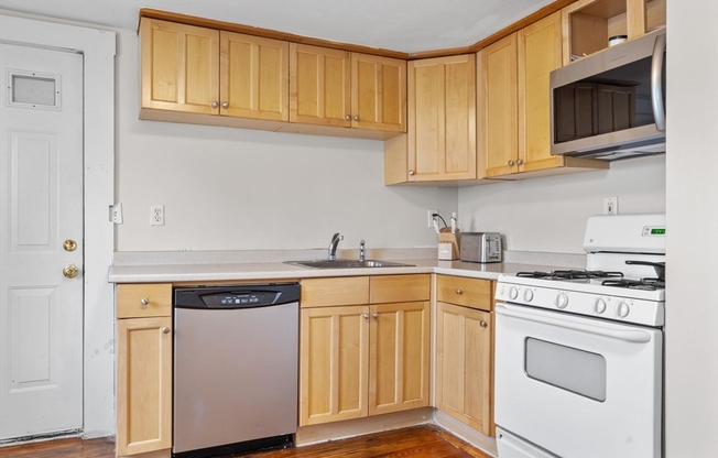 528 MEDFORD
