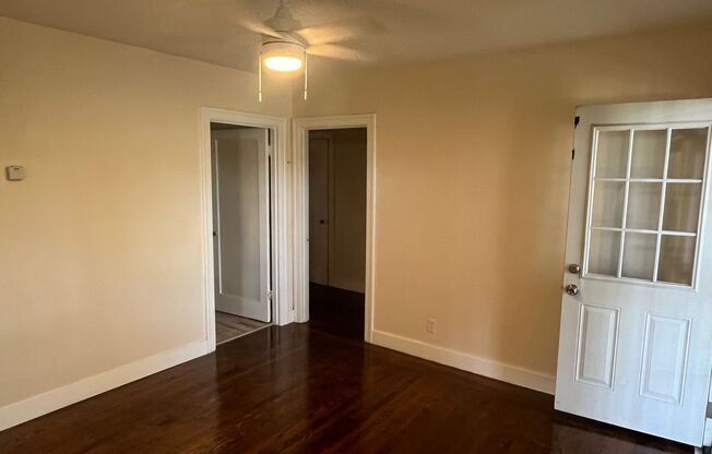 2 beds, 1 bath, $1,995