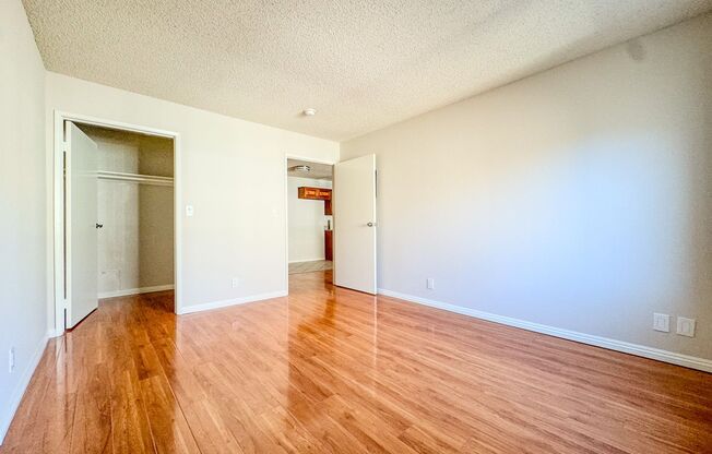 1 bed, 1 bath, 700 sqft, $1,850