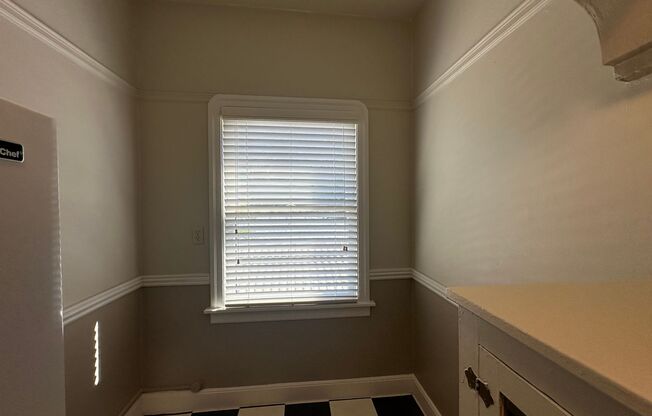 Studio, 1 bath, $1,400, Unit 09