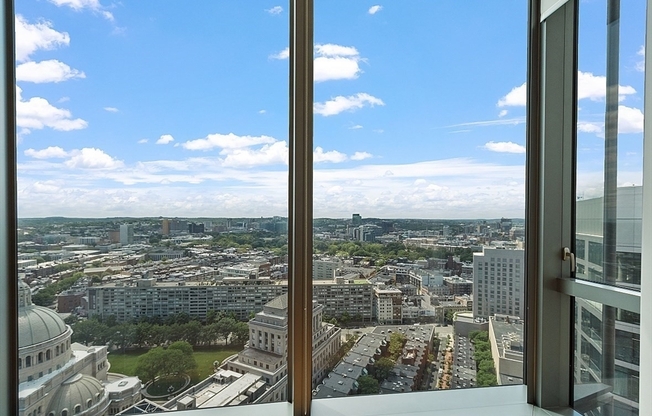 1 bed, 1.5 baths, 897 sqft, $8,950, Unit 2706