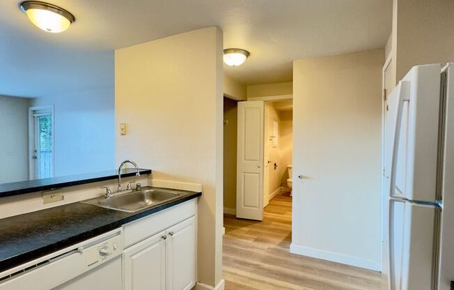 1 bed, 1 bath, 572 sqft, $1,675, Unit 108