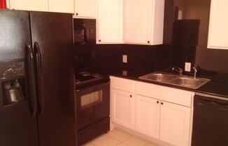 Cozy in Kirkwood-WILL ACCEPT SECTION 8
