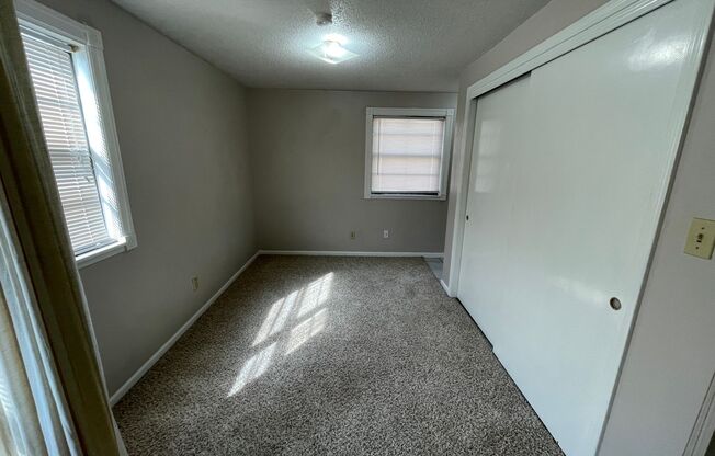 1 bed, 1 bath, $560