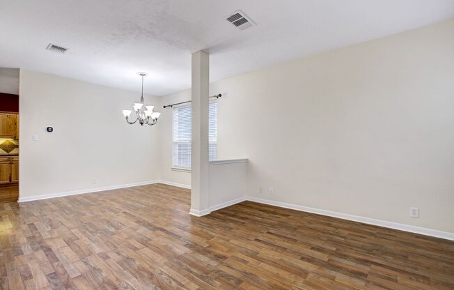 ***MOVE-IN SPECIAL: ONE WEEK FREE***Spacious 4-Bedroom Home with Oversized Backyard and Convenient Location