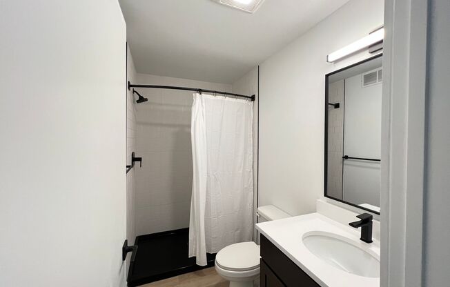 Studio, 1 bath, 414 sqft, $1,510, Unit 301