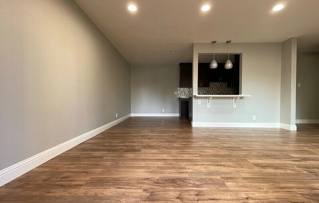 410 AUBURN WAY